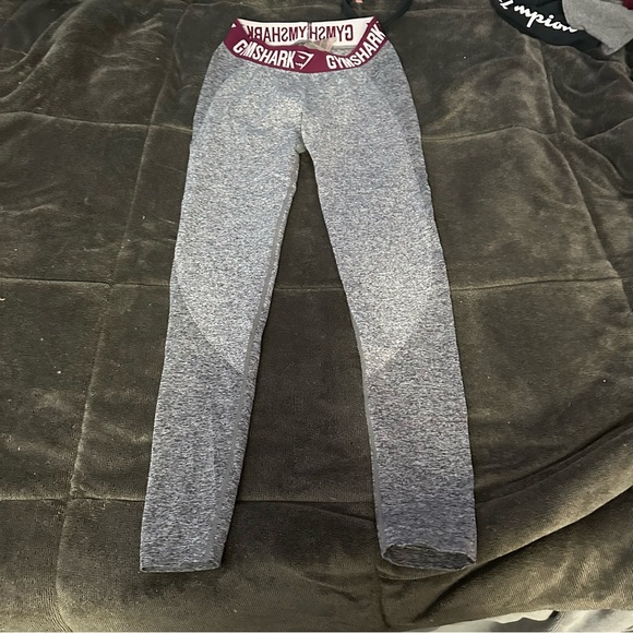 💜2 For $25💜 Gymshark Gray 2 Tone Workout Leggings - Picture 4 of 6